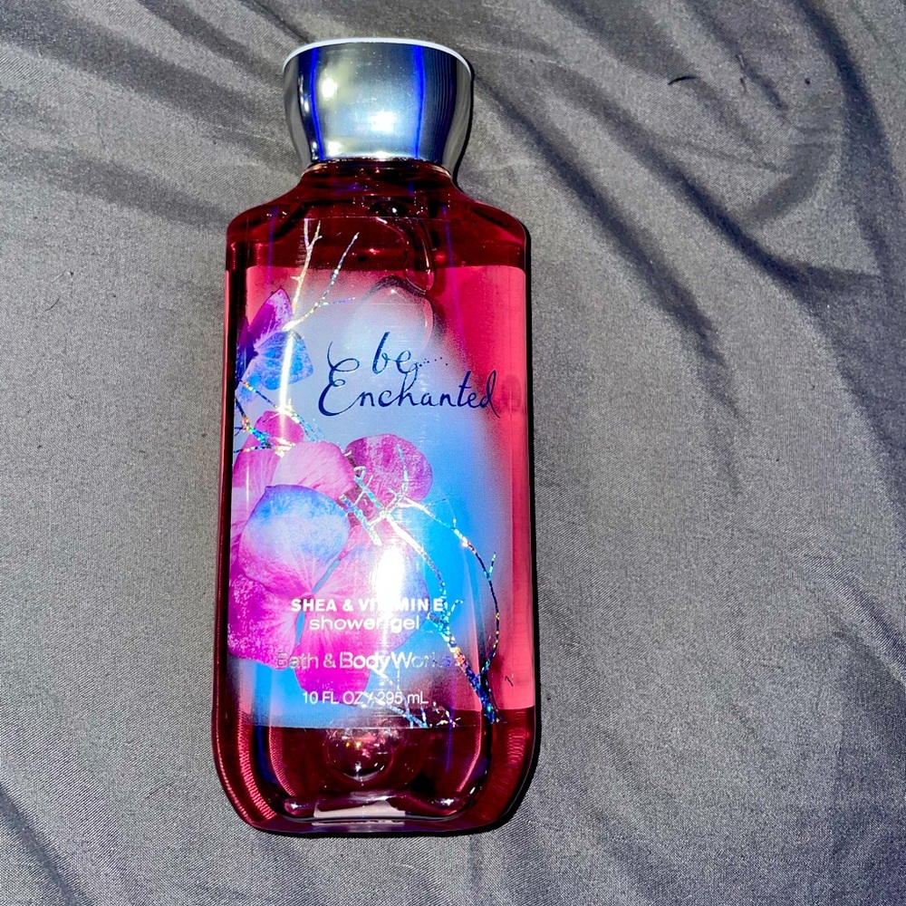 COPY - Brand New Be Enchanted B&BW Shower Gel